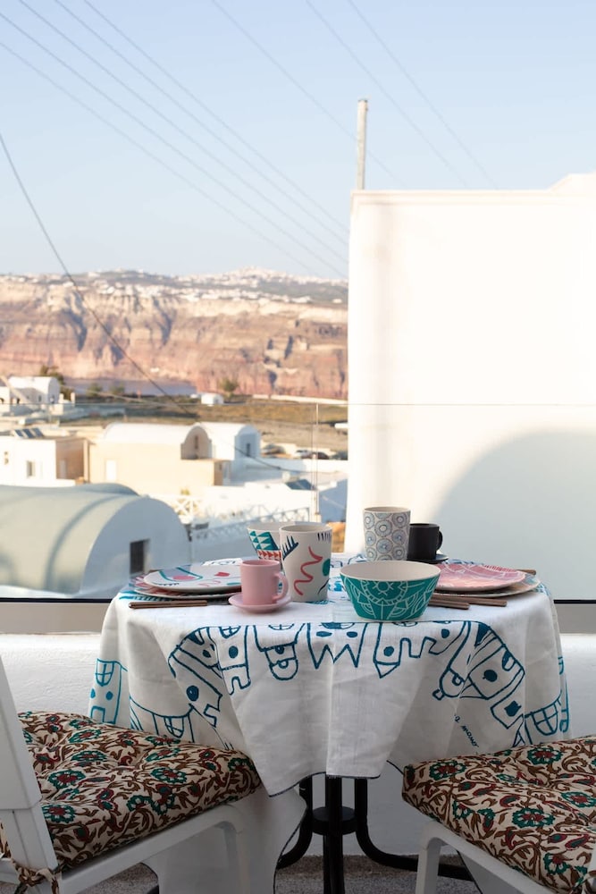 Amphora Lover s Studio - Akrotiri Haven