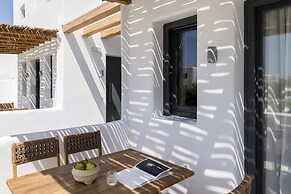 Solmar Suites