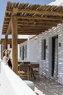 Solmar Suites
