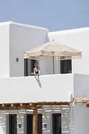 Solmar Suites