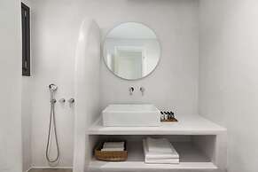 Solmar Suites