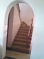 Dream House Hotel