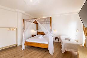 Domino Hotel