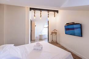 Domino Hotel