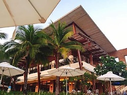 Pico Condotel Hamilo Coast