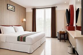 QUEEN CITY HOTEL