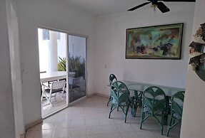 Casa y Villa Diamante, Manzanillo