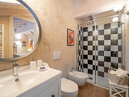 Green Lodge - Apartment 6 - 1 BR 1 Bath