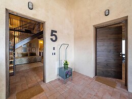 Green Lodge - Apartment 5 - 1 BR 1 Bath