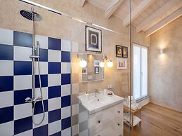 Green Lodge - Apartment 9 - 2 BR 1 Bath