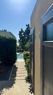 Levon Villa Hotel