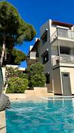 Levon Villa Hotel