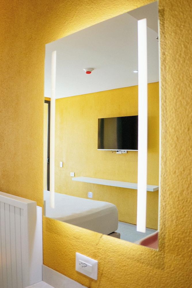 Zapadilly Tree Hotel