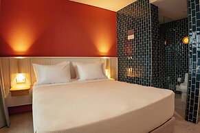 Zapadilly Tree Hotel