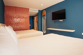 Zapadilly Tree Hotel