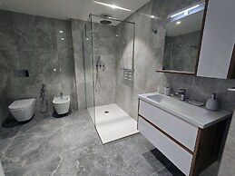 Mercury Suites - Skydream Getaways