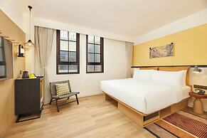 Moxy Shanghai Putuo