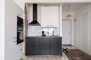 Renovated Top Floor Studio in Kallio