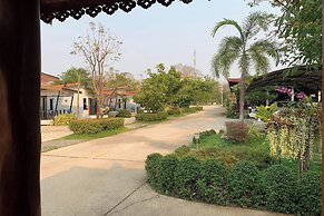 Phra Chan Khiang Dao Resort
