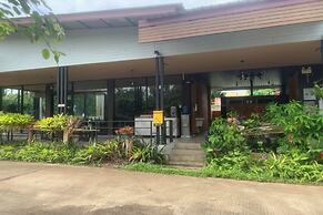 Phra Chan Khiang Dao Resort