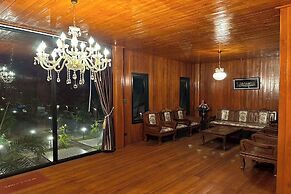 Phra Chan Khiang Dao Resort