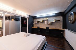 Kayan Hostel
