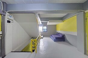 Me U Hostel