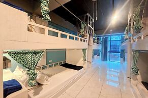 Me U Hostel