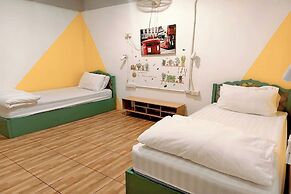 Me U Hostel