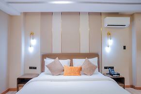 Sunday Belajandro Hotel