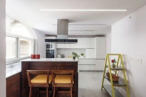Casabelle by Redolive