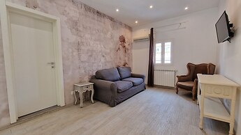 Major 93 Guesthouse