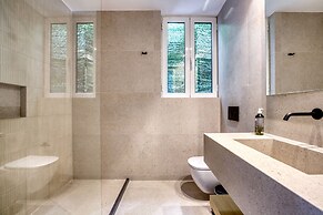 Whitewood Residence