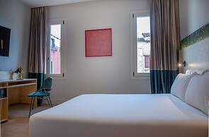 Hotel Casa W