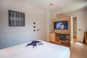 Hotel Casa W