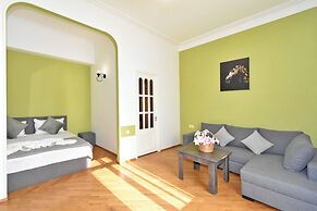 Green room in Yerevan