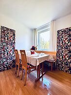 Cozy Garden Villa near Danube For 16P