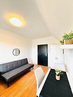 Cozy Garden Villa near Danube For 16P