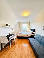 Cozy Garden Villa near Danube For 16P