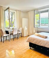 Cozy Garden Villa near Danube For 16P