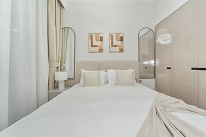 Premium 2BR Apt Home Fully Furnished
