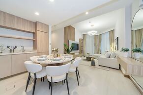 Premium 2BR Apt Home Fully Furnished