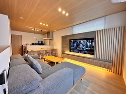 AOI SUITE TAKAYAMA