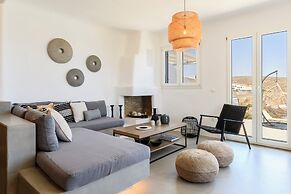 Mykonist Merchia Beach Villas & Suites