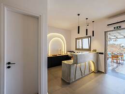 Mykonist Merchia Beach Villas & Suites