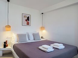 Mykonist Merchia Beach Villas & Suites