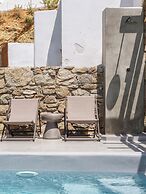 Mykonist Merchia Beach Villas & Suites