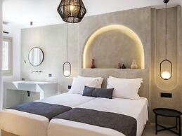 Mykonist Merchia Beach Villas & Suites