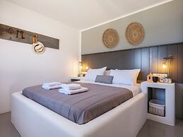 Mykonist Merchia Beach Villas & Suites