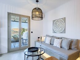 Mykonist Merchia Beach Villas & Suites